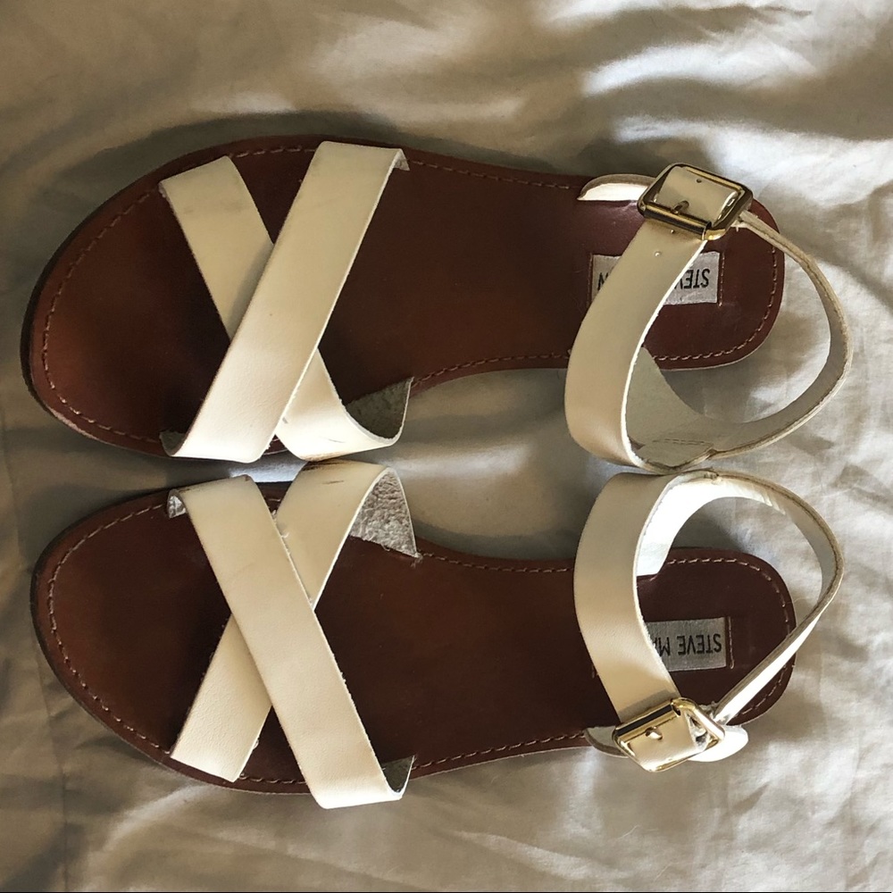 White Steve Madden sandal size 7.5